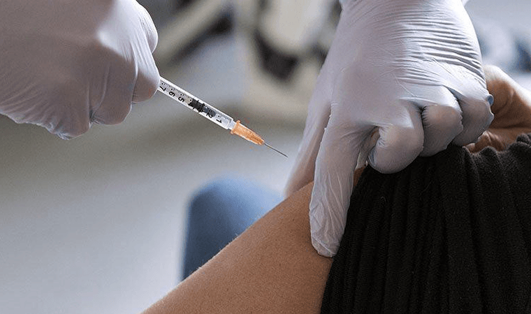 Türkiye'de kaç kişi aşılandı? Aşıda yaş sınırı kaça indi? 10