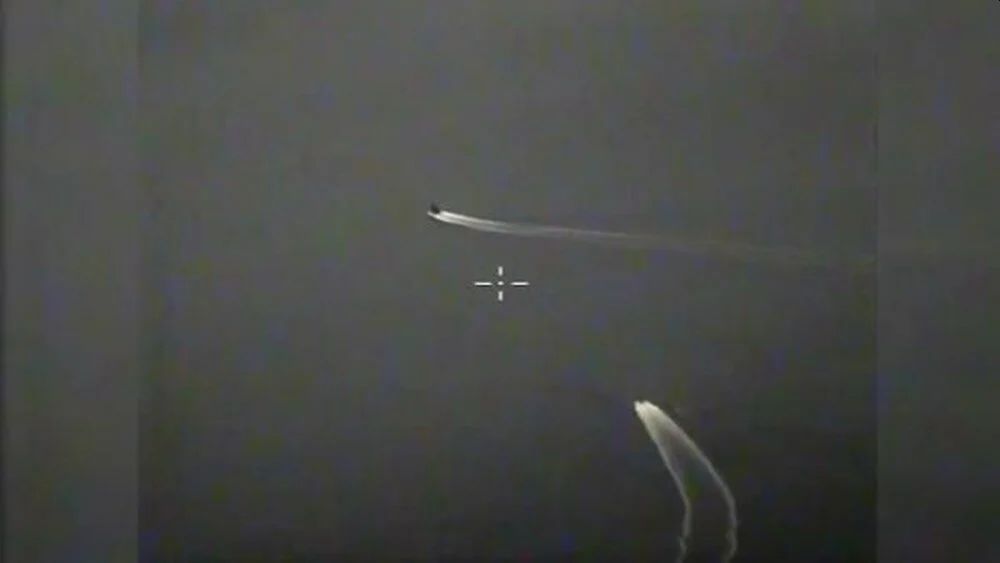 Dünya savaşın eşiğinden döndü! Rusya o görüntüleri paylaştı 6