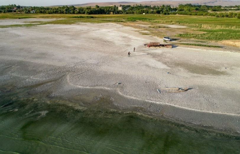Kuraklık o gölü de vurdu:  'Acil önlem' çağrısı geldi 6
