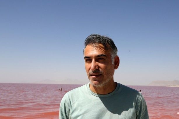 İran'daki göl neden kırmızıya dönüştü? 22