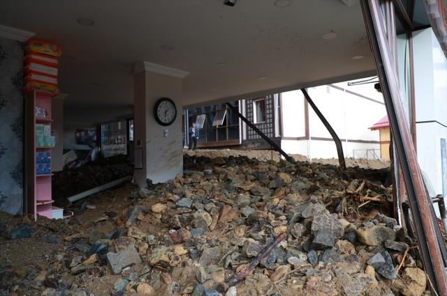 Rize’de felaketin boyutu gün ağarınca ortaya çıktı! 2