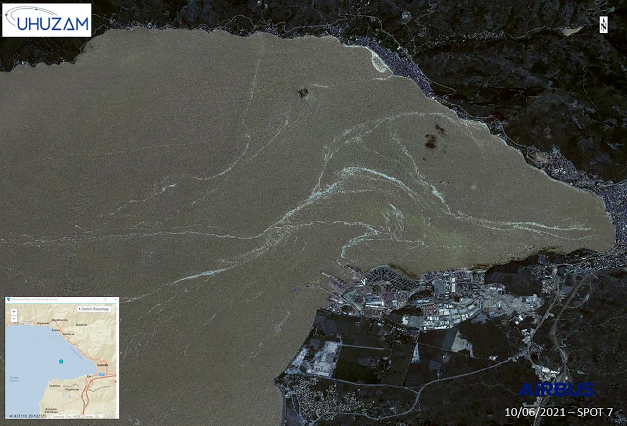 Marmara Denizi'nde son durum uzaydan görüntülendi 4