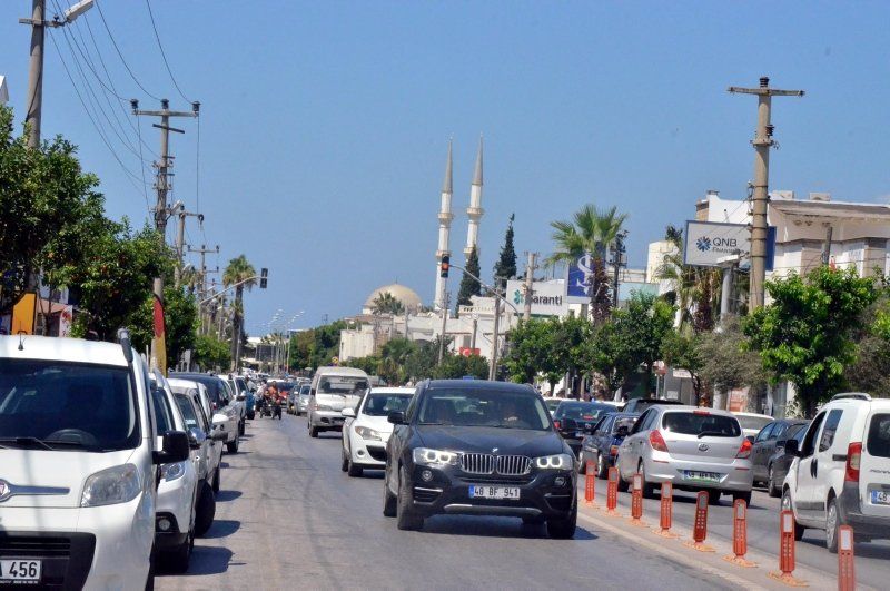 Kuyruğun başı var sonu yok! 1 haftada 140 bin araç giriş yaptı 4