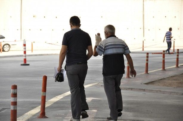 Acemi kasaplar yine soluğu hastanede aldı 5