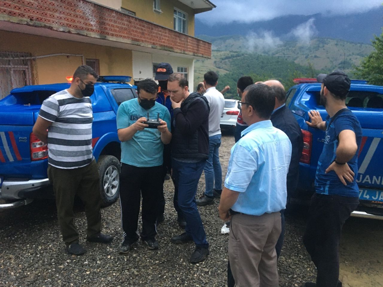 Bir ili karıştıran olay! Ekipler harekete geçti 9