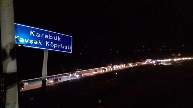 70 kilometrelik araç kuyruğu havadan görüntülendi 7