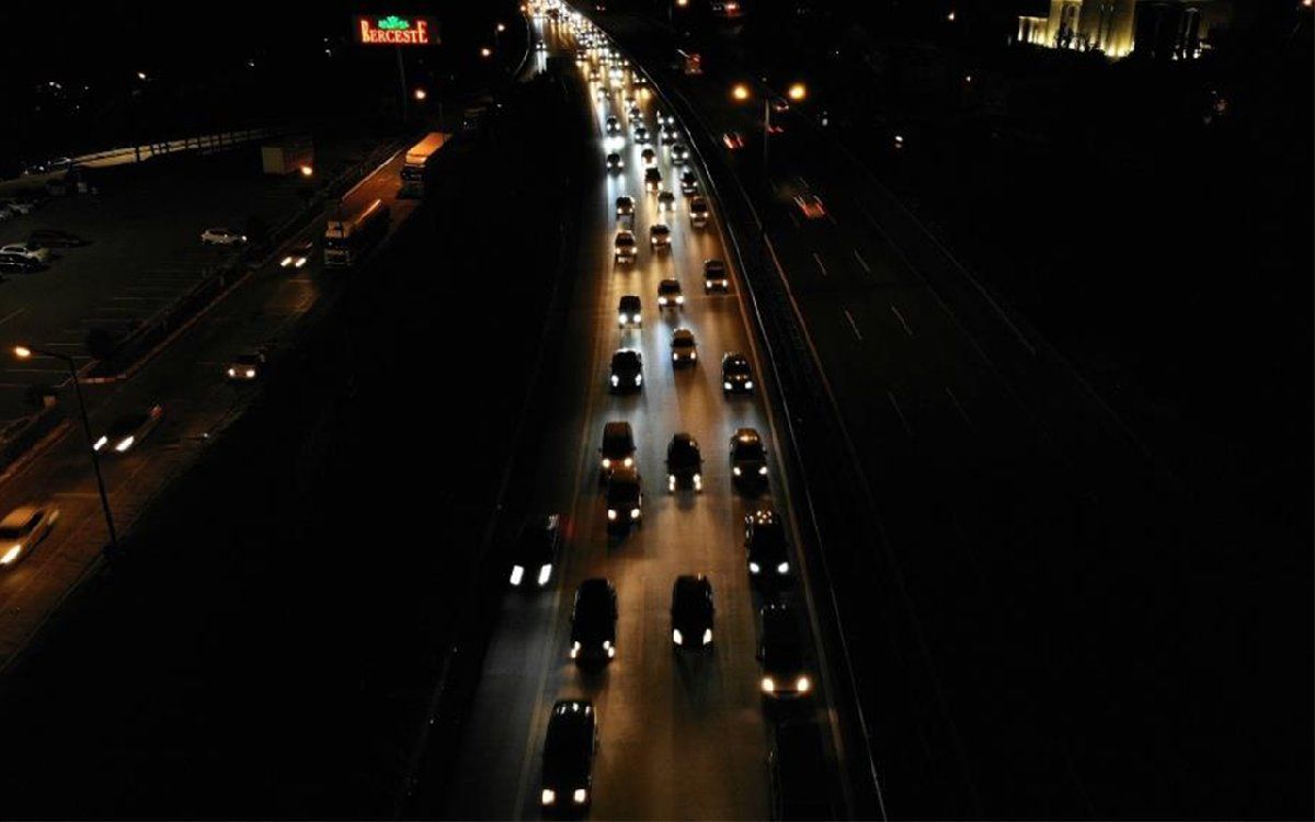 70 kilometrelik araç kuyruğu havadan görüntülendi 10