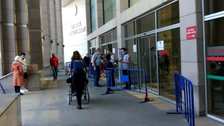 Engelli torununu işte böyle darp etti! Yürek yakan görüntüler 3