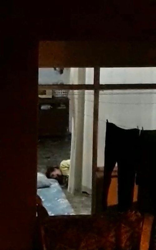 Engelli torununu işte böyle darp etti! Yürek yakan görüntüler 4