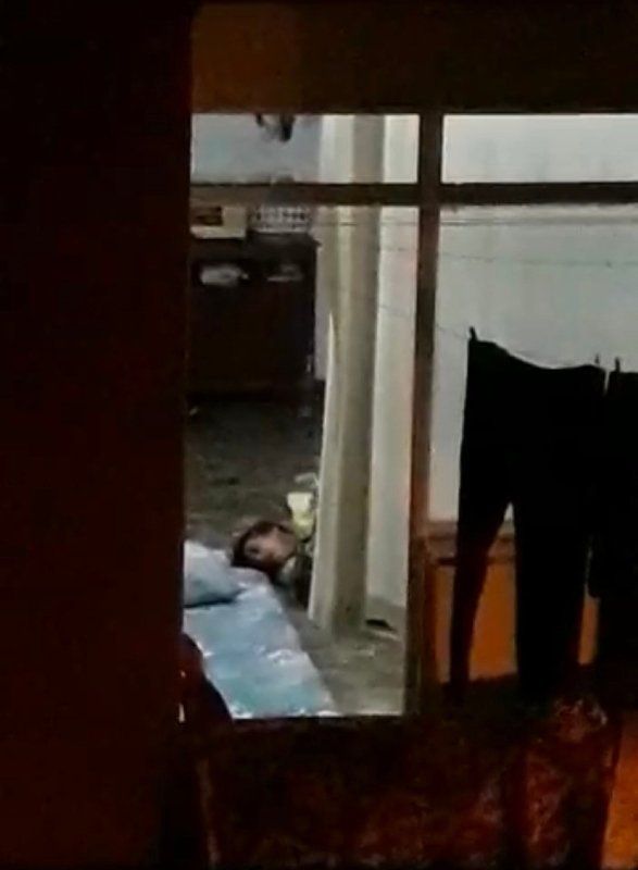 Engelli torununu işte böyle darp etti! Yürek yakan görüntüler 6