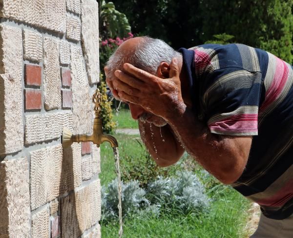 Sıcaklık 47 dereceyi gösterdi! 6