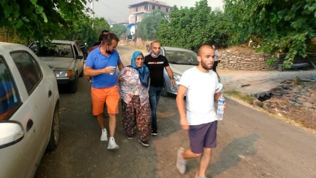 Vatandaşlar canlarını zor kurtardı! 4