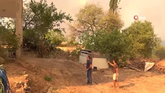 Vatandaşlar canlarını zor kurtardı! 13