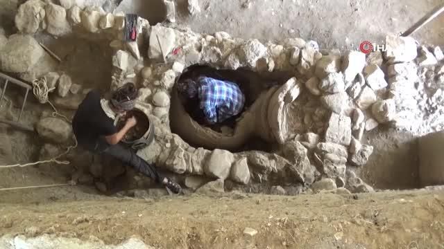 2 bin 400 yıllık mezar gün yüzüne çıktı 2