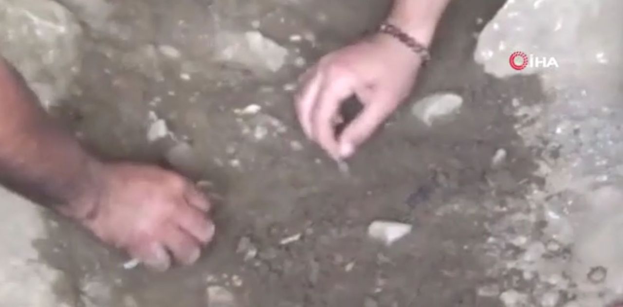 2 bin 400 yıllık mezar gün yüzüne çıktı 7