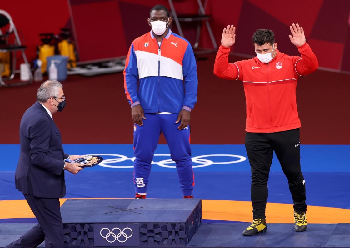 Türkiye’nin gururu oldular: İşte Olimpiyatlarda madalya kazanan sporcularımız 8