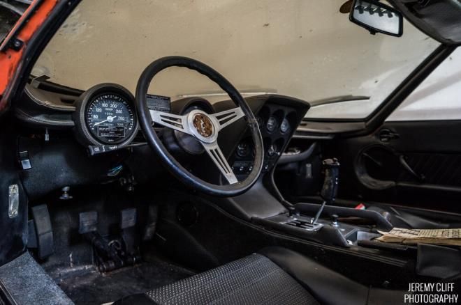 Satın aldığı harabe evin içinden çıkan şey, hayatını değiştirdi 14