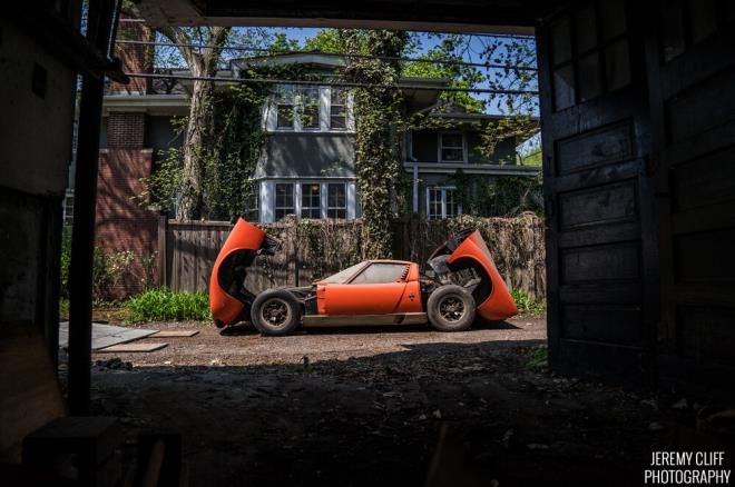 Satın aldığı harabe evin içinden çıkan şey, hayatını değiştirdi 26