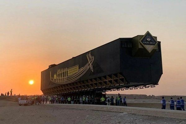 Böylesi görülmedi! Firavunun gemisi işte böyle taşındı 1