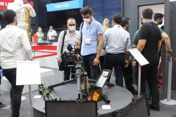 Dakikada 600 mermi atıyor! Fuara damga vurdu 11