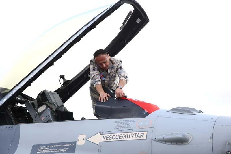 Türk F-16'ları Polonya semalarında! 5