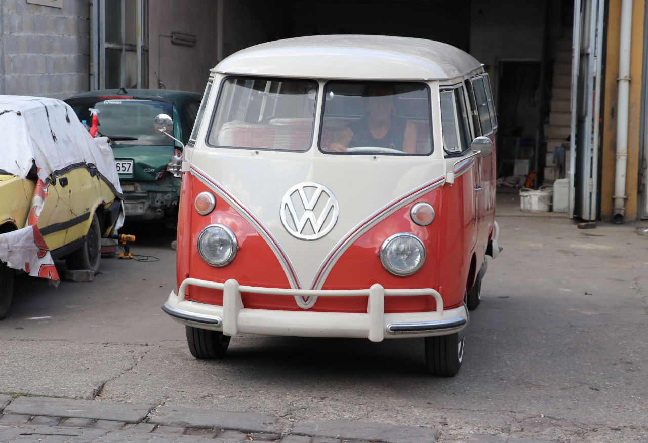 1964'lük minibüse 350 bin TL harcadı! İşte son hali 15