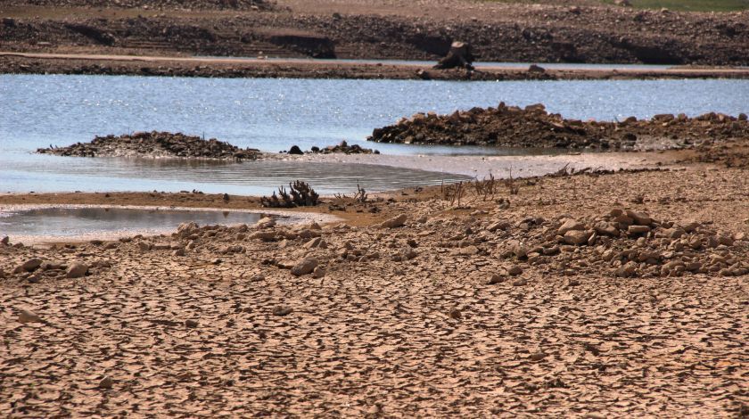 Kuruyan barajın altından bakın ne çıktı? 8