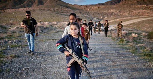 ABD'li eski askerlerden Azerbaycan sınırında skandal! 2