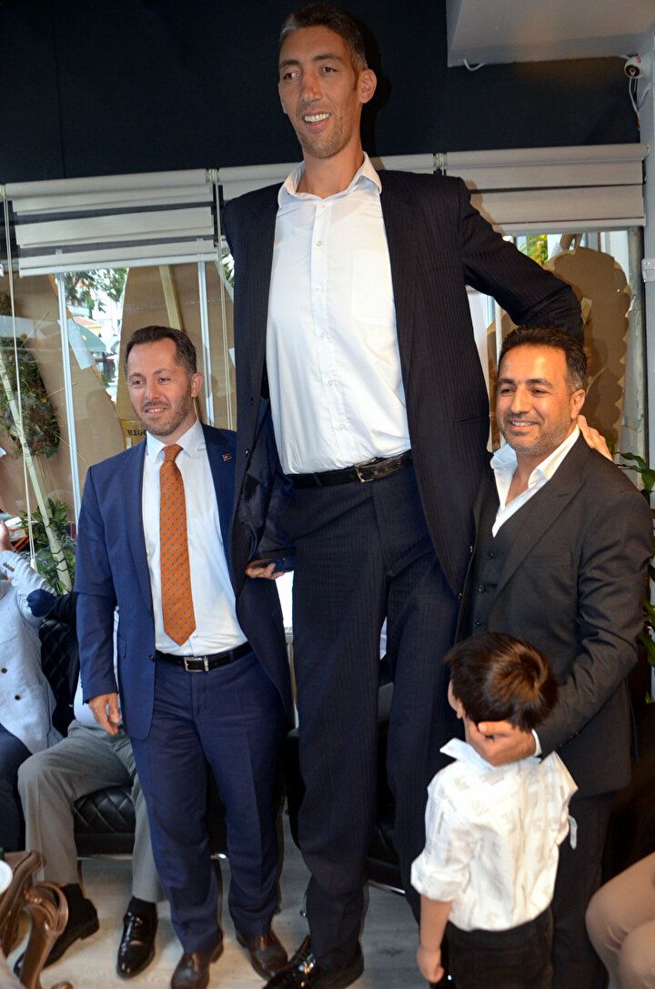 En uzun insan Sultan Kösen: Bana 5 doz aşı yapılmasını istedim 5