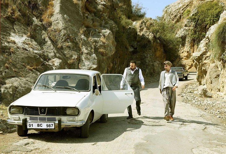 Bir Zamanlar Çukurova'da Fekeli öldü mü, diziden çıktı mı? Fekeli'yi oynayan Kerem Alışık kimdir? 8