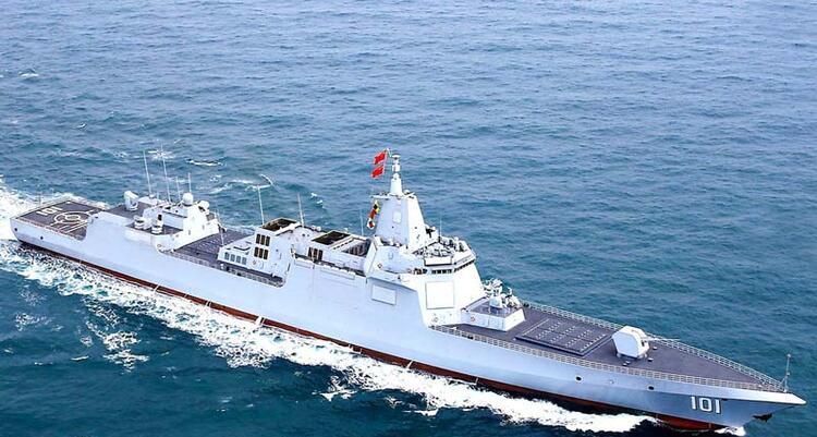 Savaş gemileri karşı karşıya geldi! Dikkat çeken detay... 16