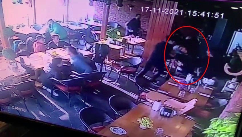 Depremde korkudan bayıldı! 1