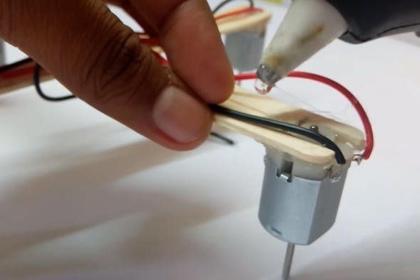 Liseli genç yaptığıyla şaşkına çevirdi! Sadece bir sprey ve kapakla başladı... 59