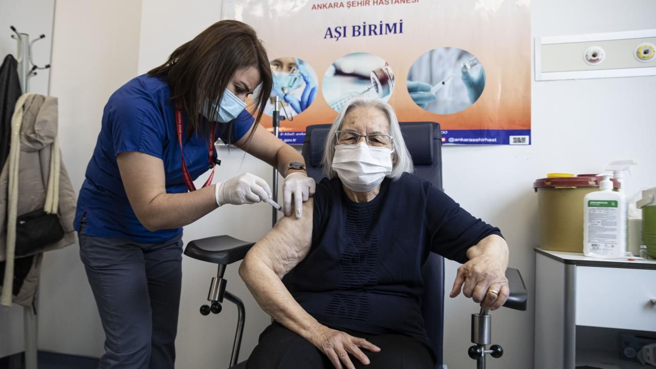 Aşısını erteleyenleri bilgilendirmek için rehber hazırlandı 10