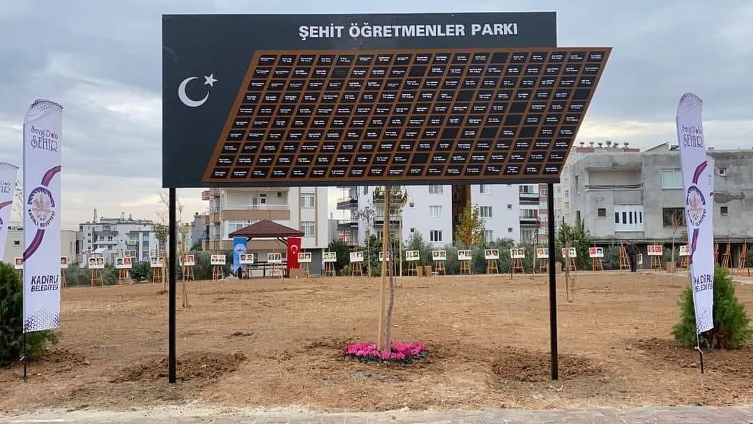 Kadirli Belediyesi tarafından şehit öğretmen parkı açıldı 5