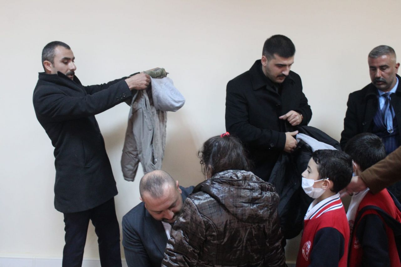 Ankara Ülkü Ocakları’ndan çocukları gülümseten kampanya 4