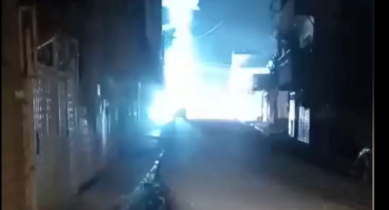 Trafonun patlama anı kamerada 4