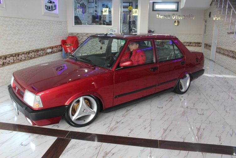 20 yıllık arabaya dudak uçuklatan fiyat! 7