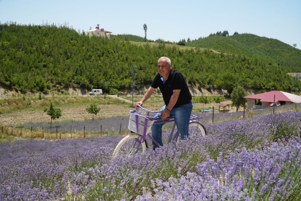 Feke Belediye Başkanı Ahmet Sel: “Fırsatçılara, Fırsatı Kaosa Çevirenlere Göz Açtırmayız.” 13