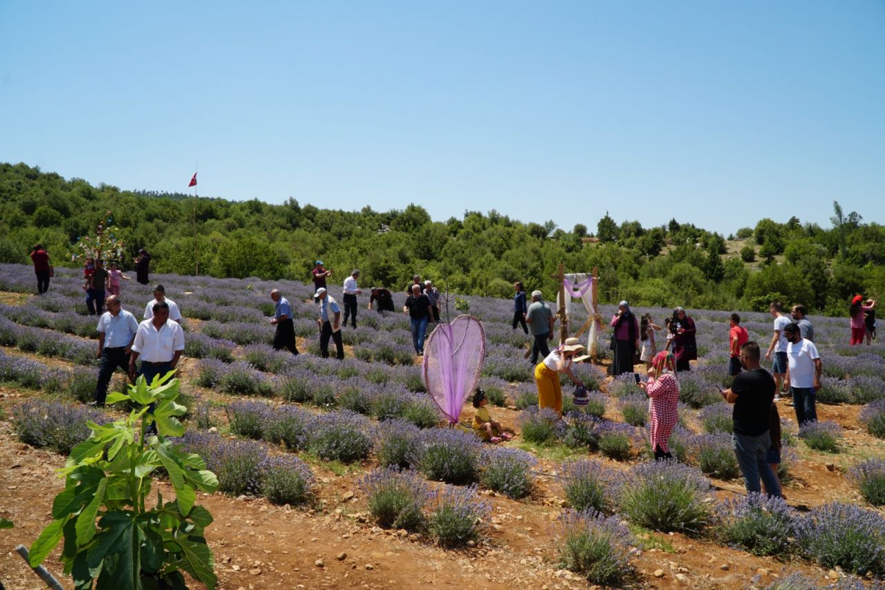 Feke Belediye Başkanı Ahmet Sel: “Fırsatçılara, Fırsatı Kaosa Çevirenlere Göz Açtırmayız.” 15