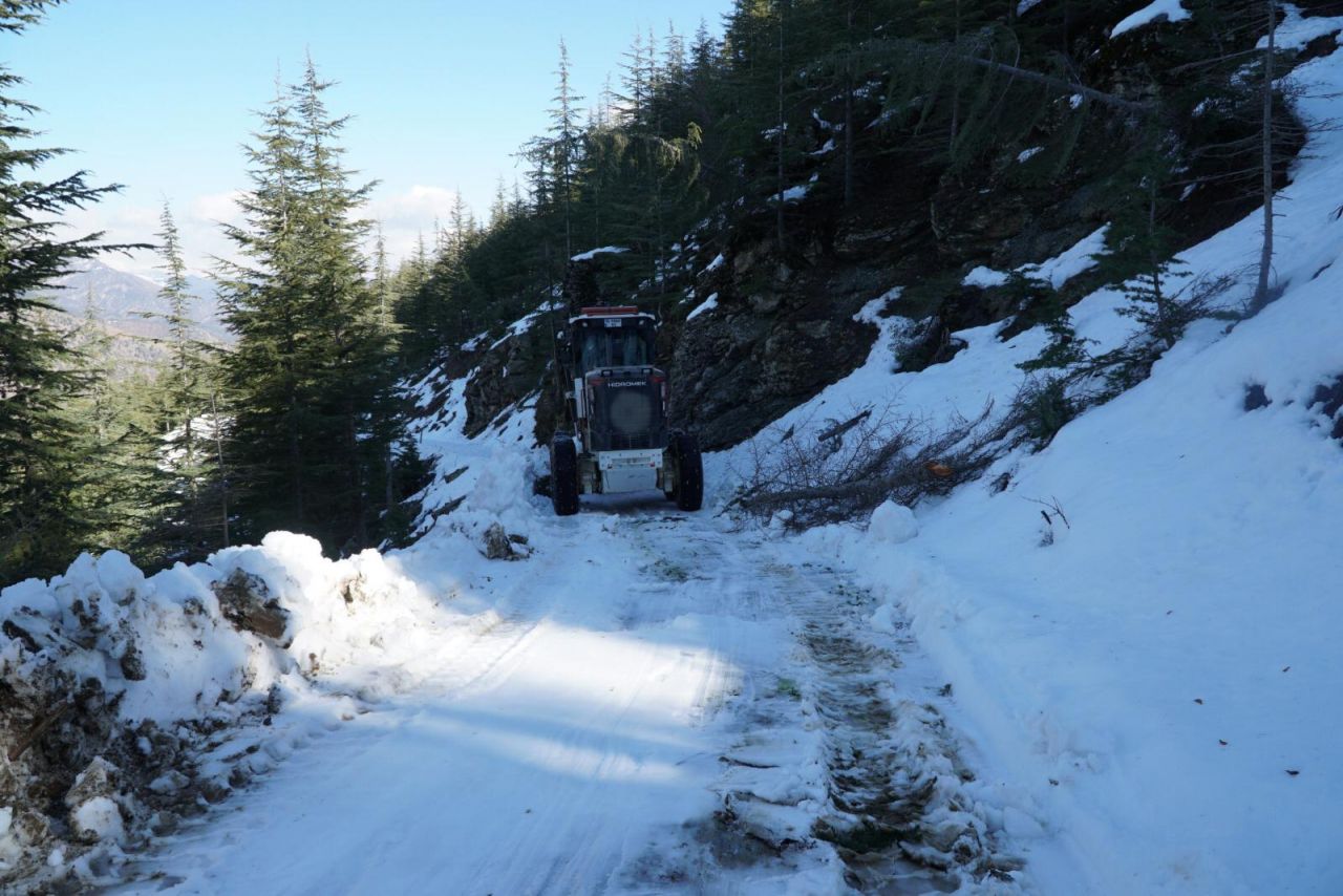 Feke Belediye Başkanı Ahmet Sel: “Fırsatçılara, Fırsatı Kaosa Çevirenlere Göz Açtırmayız.” 2