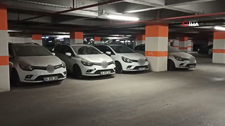 Stoklanmış onlarca otomobil ortaya çıktı! 14