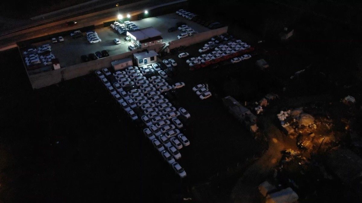 Stoklanmış araçlar ortaya çıktı! Böyle bekletiliyorlar... 2