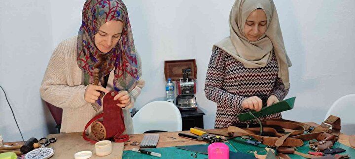 Abla kardeş can sıkıntısından başladı, şimdi şimdi siparişlere yetişemiyor! 3