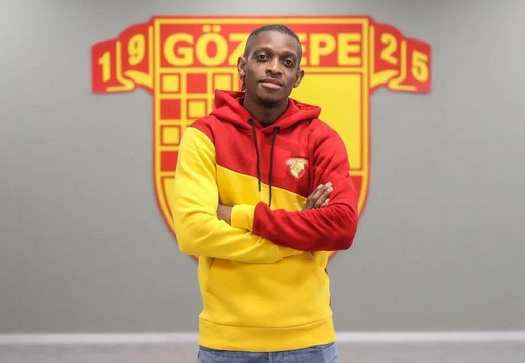 Süper Lig'de imzalar ardı ardına geldi! İşte biten transfer... 18