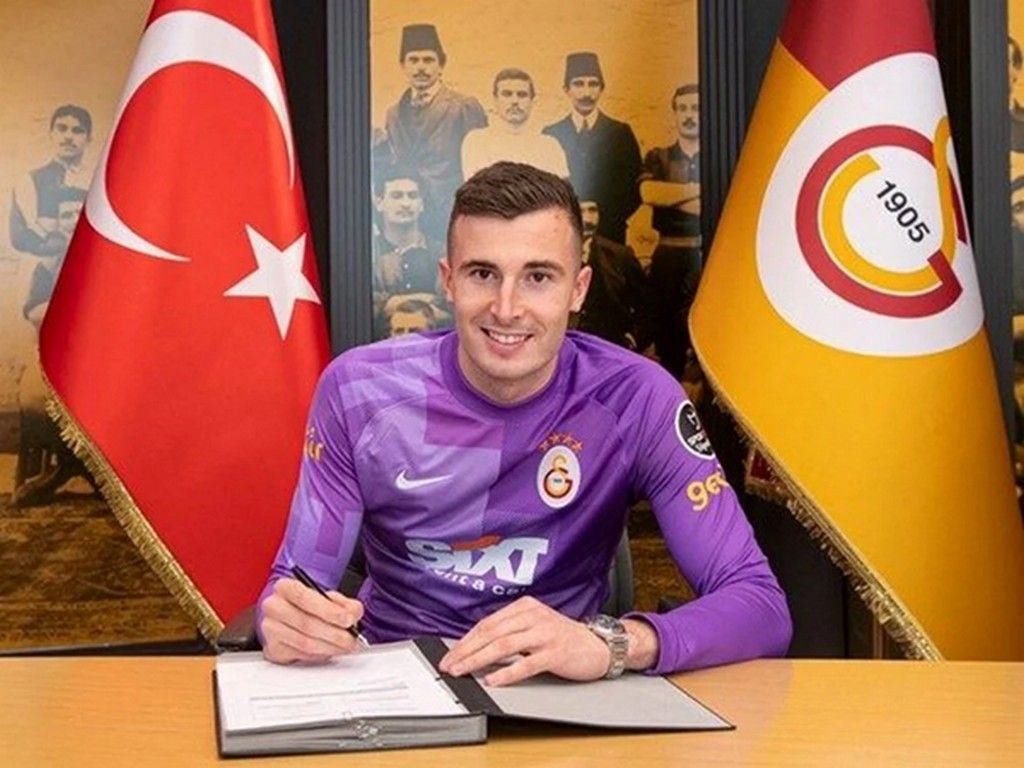 Süper Lig'de imzalar ardı ardına geldi! İşte biten transfer... 4