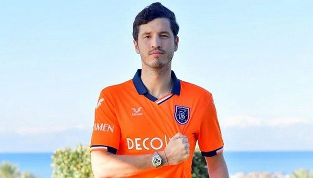 Süper Lig'de imzalar ardı ardına geldi! İşte biten transfer... 6