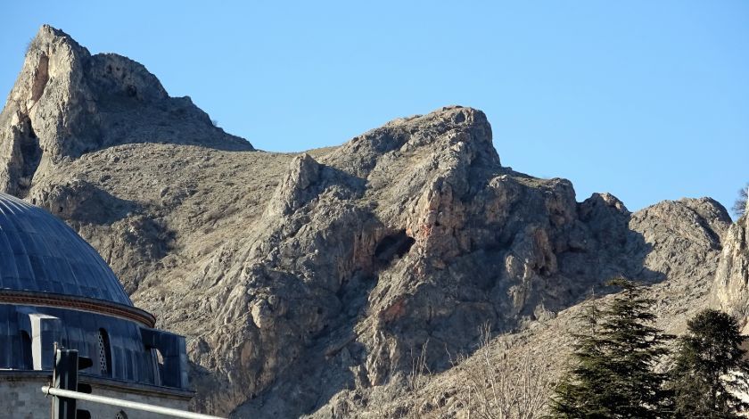 Tokat Kalesi'nde beliren insan silueti dikkat çekiyor 1