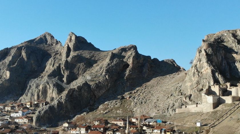 Tokat Kalesi'nde beliren insan silueti dikkat çekiyor 6