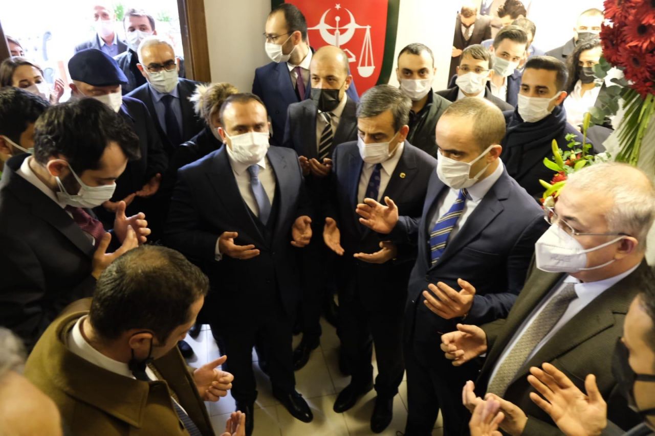 Türk Hukuk Enstitüsü yeni genel merkez binasının açılışı gerçekleştirildi 3